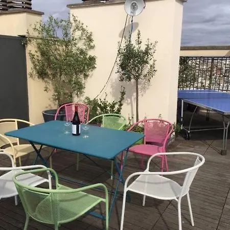 Floor With Eiffel Tower View And Roof *