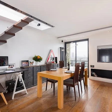 Floor With Eiffel Tower View And Roof Lejlighed *